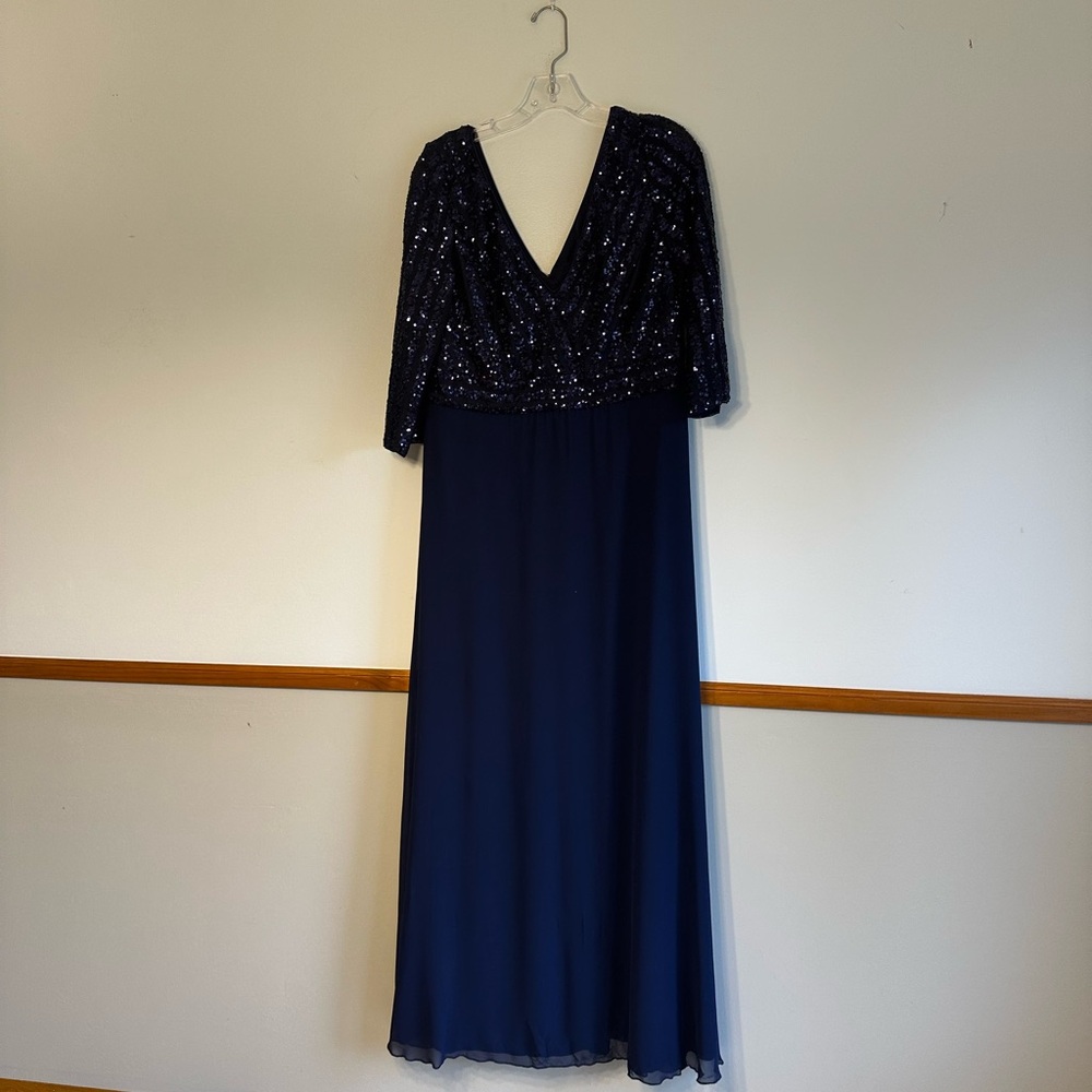 Women’s mother of bride/groom dress, formal dress, wedding guest dress